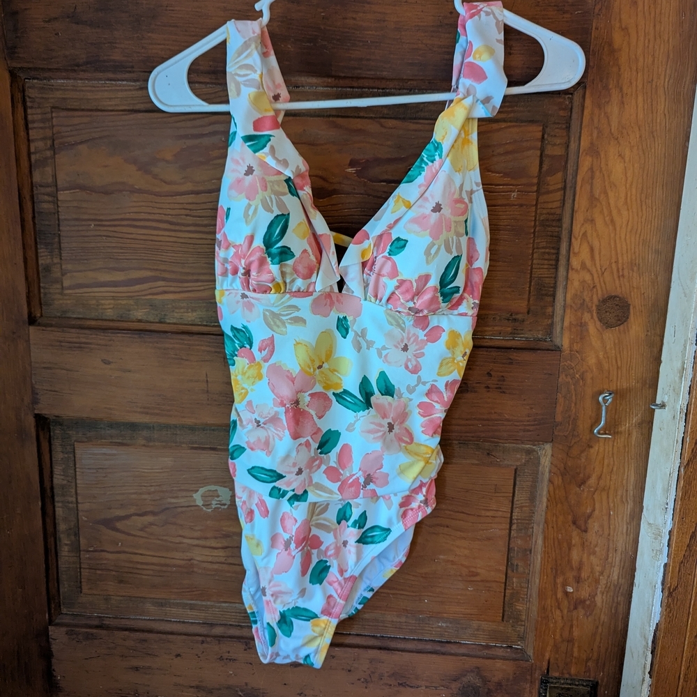 Time and Tru Womens Floral Ruched One Piece Swimsuit White Pink Yellow Size M 8